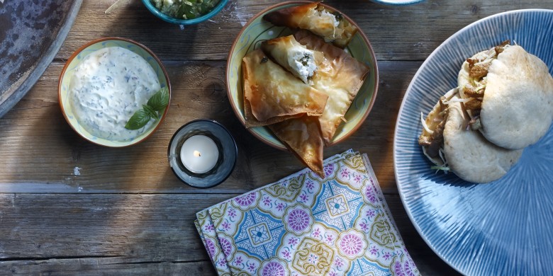 Pitabroodjes met shoarma en koolsalade