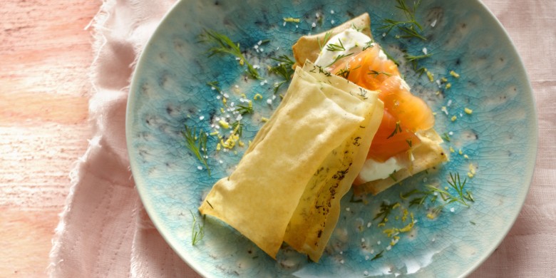 Tompouce van filodeeg met gerookte zalm