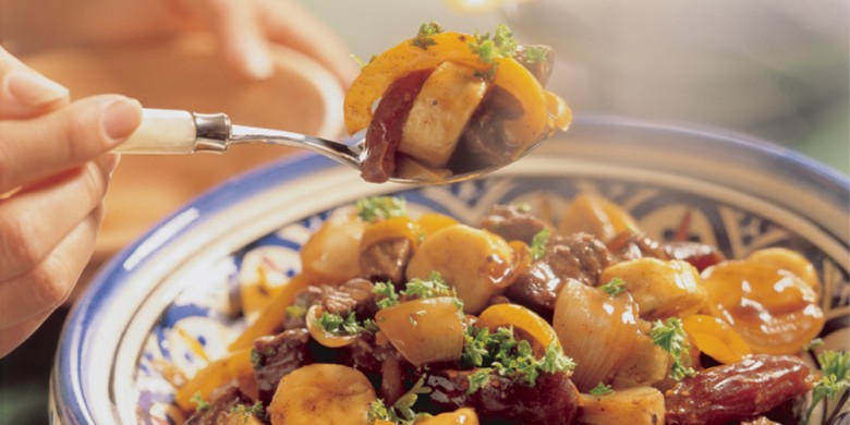 Turkse stoofpot met uitjes en dadels