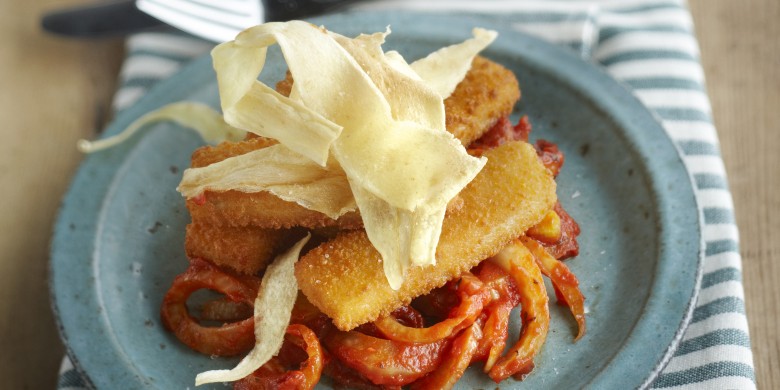 Vissticks op venkel met pastinaakchips