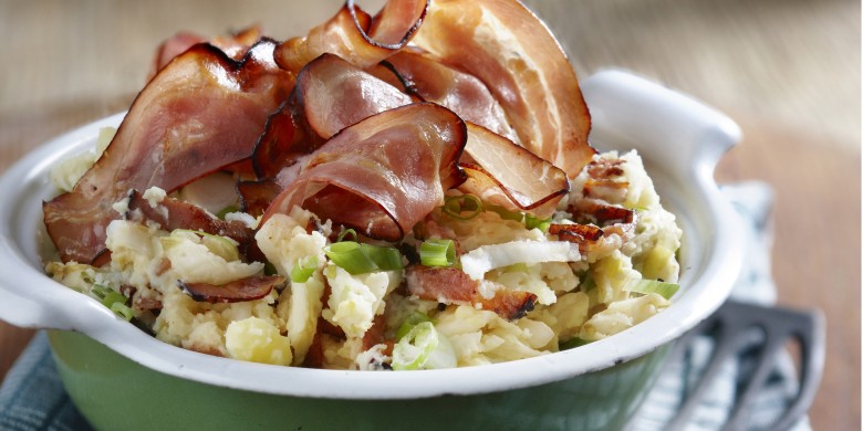 Witlofstamppot met katenspek en bosui