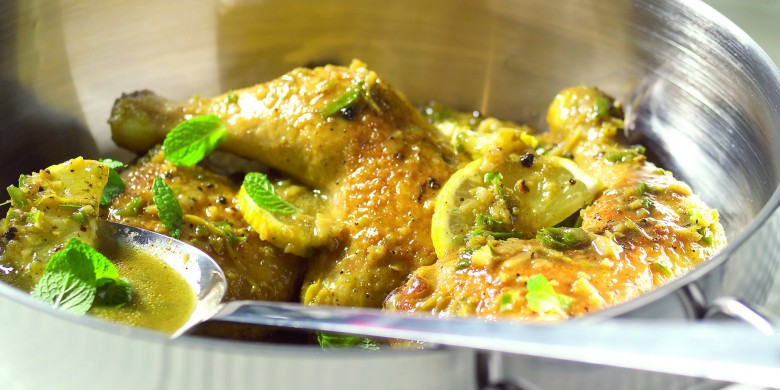 Citroenkip met peterselie en munt