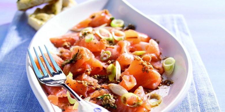 Zalmcarpaccio met oosterse dressing