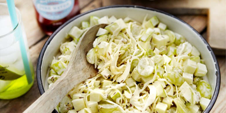 Coleslaw met appel en druiven