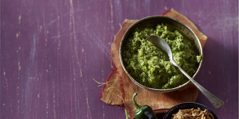 Zelfgemaakte groene currypasta