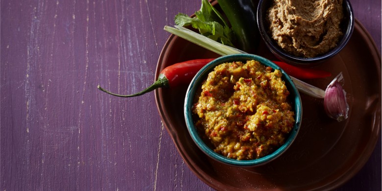 Zelfgemaakte rode currypasta
