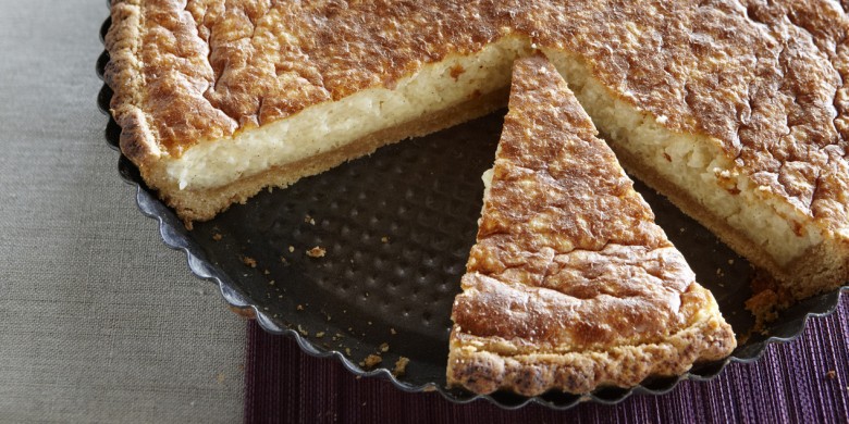 Zoete rijsttaart met speculaaskruidenbodem