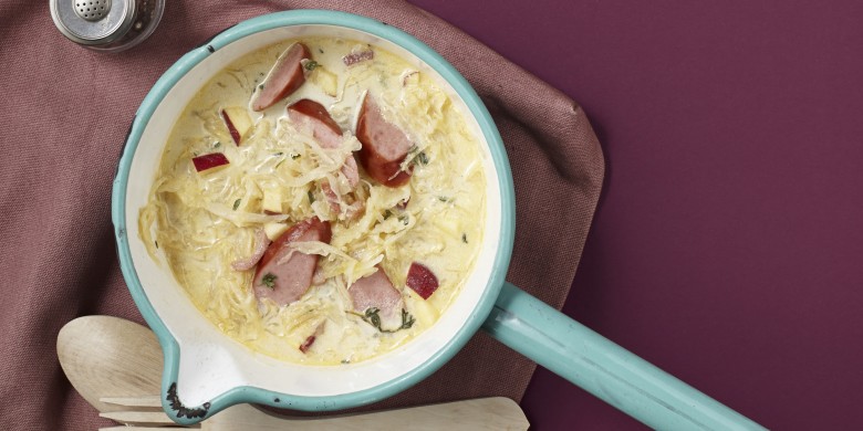 Zuurkoolsoep met appel en rookworst