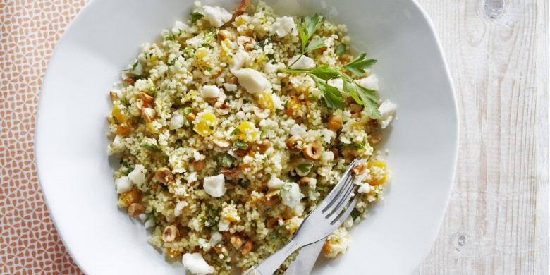 Couscoussalade met abrikozen en geitenkaas