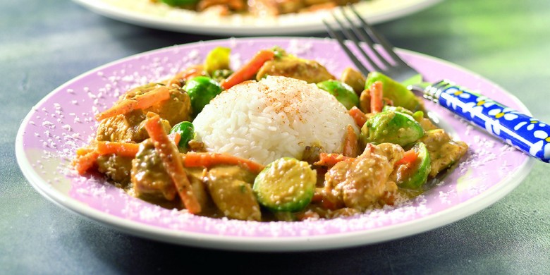 Curry van kip en spruitjes 