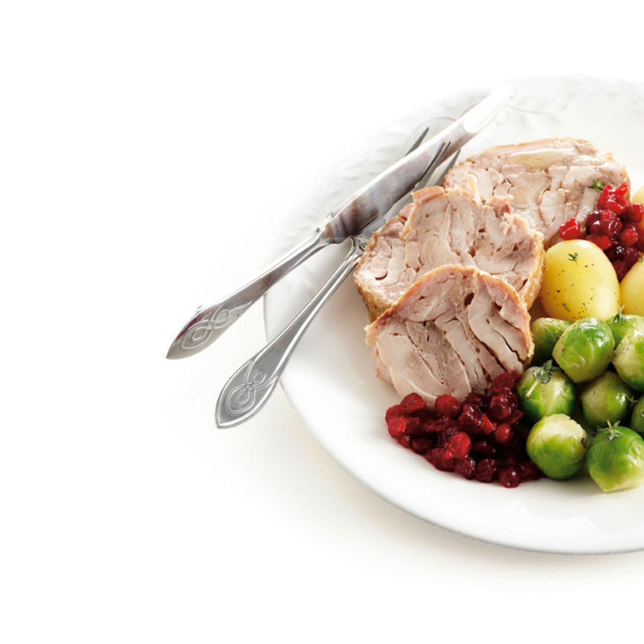 Kiprollade met cranberry-tijmsaus