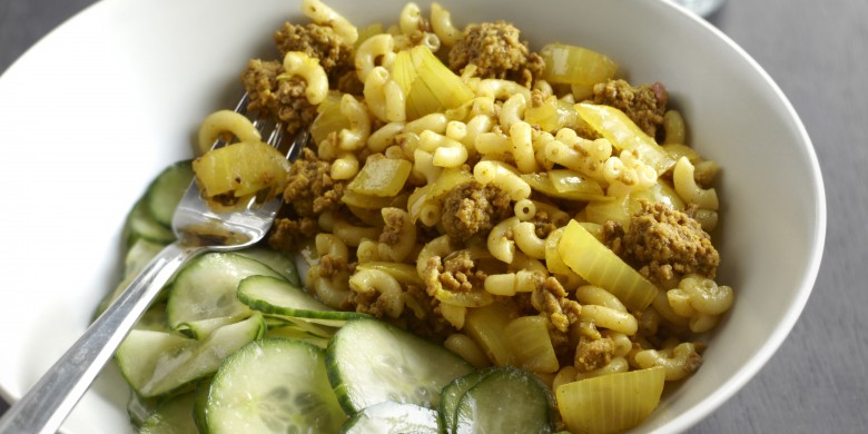 Oma's kerriemacaroni