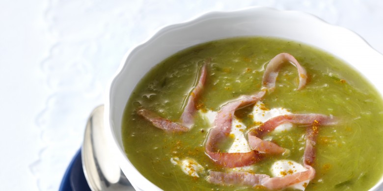 Preisoep met geroosterde beenham