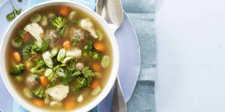 Boerengroentesoep met balletjes