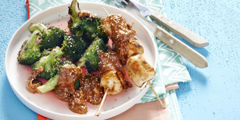 Broccoli uit de oven met pindasaus
