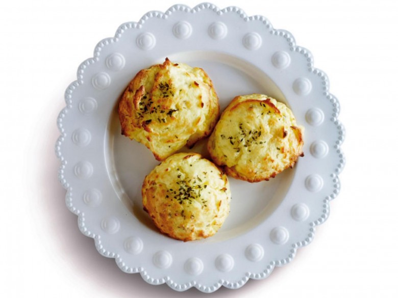 Aardappelpureenestjes met tijm uit de oven