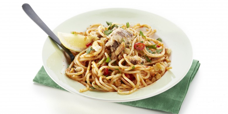 Spaghetti met sardientjes en rode peper