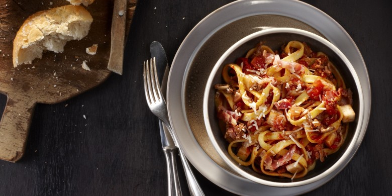 Tagliatelle met gehakt, pancetta en knolselderij