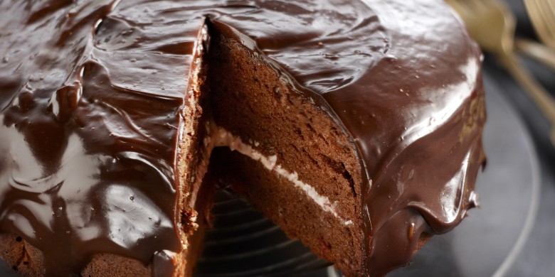 Chocoladetaart met romige cranberryvulling