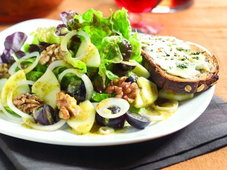 Herfstsalade met warme geitenkaas