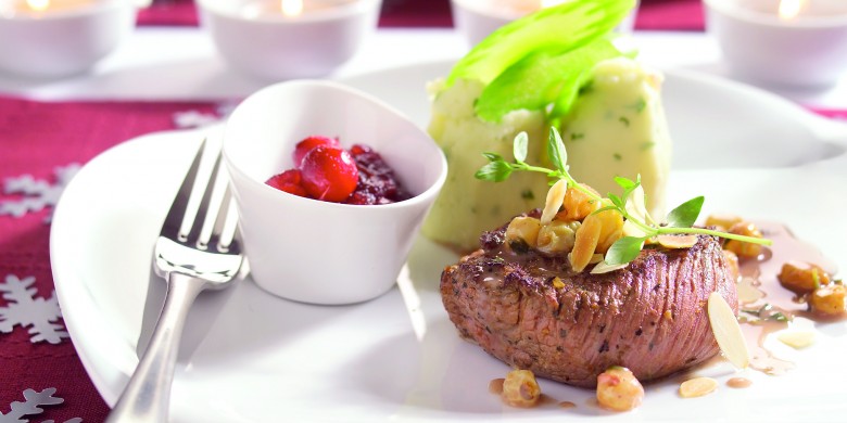 Hertenbiefstuk met amandelroomsaus