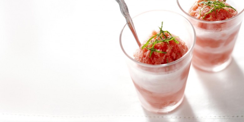 Aardbeien-sinaasappelsorbet