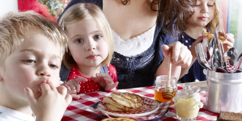 Dikkertjes met honingcitroensaus