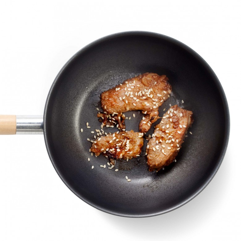 Eendenborst met sesam en sjalotjes