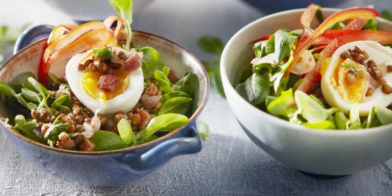 Franse linzensalade met zachtgekookt ei