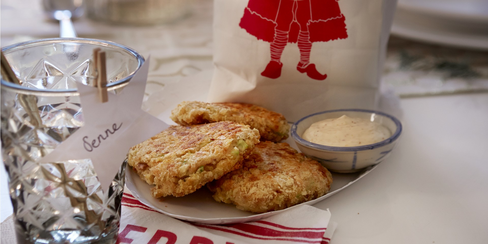 Zalmkoekjes met mosterdmayonaise