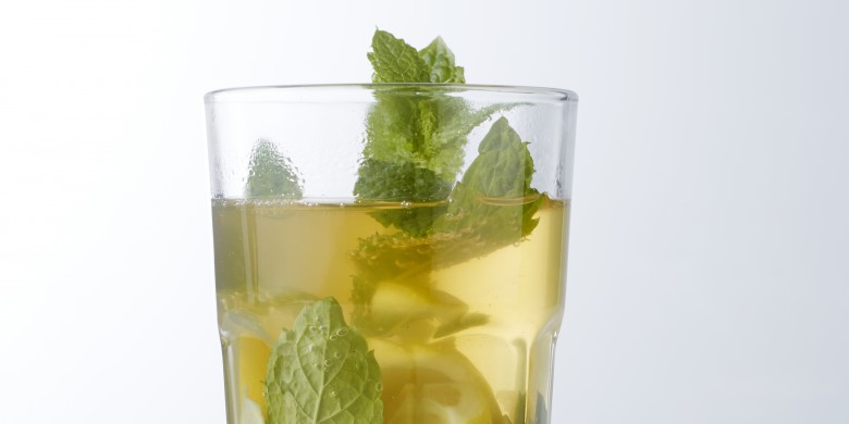 Muntthee met citroen en gember