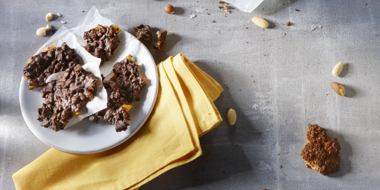 Rocky road clusters met pinda’s en abrikozen