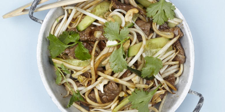 Wokmie met biefstuk, gember en oestersaus