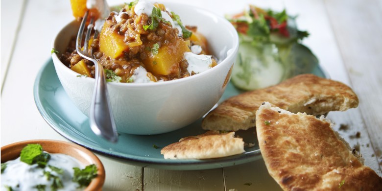 Pompoencurry met linzen, yoghurt en munt
