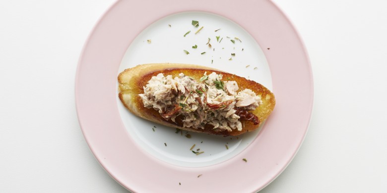 Stokbrood met tonijn en tomaat