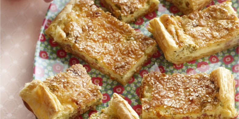 Quiche met bosui, spekjes en sesam