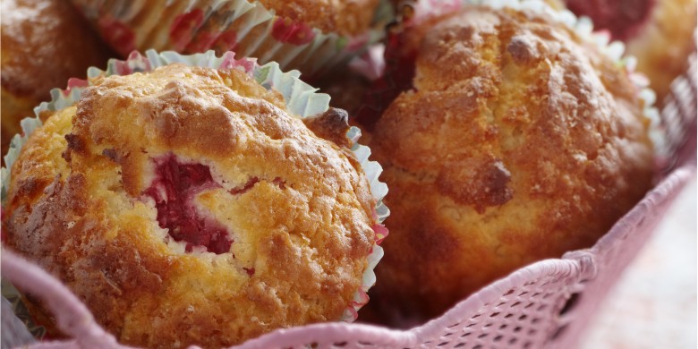 Muffin met frambozen en amandelen
