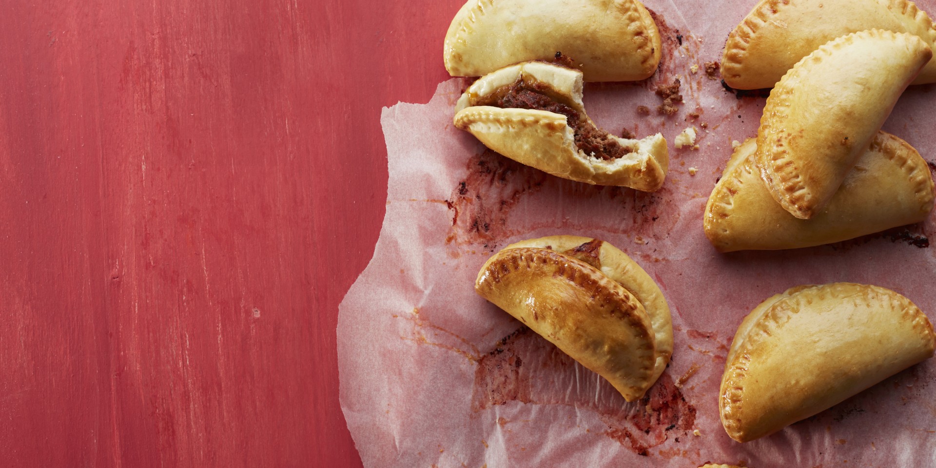 Empanada’s met pittige tomatensaus