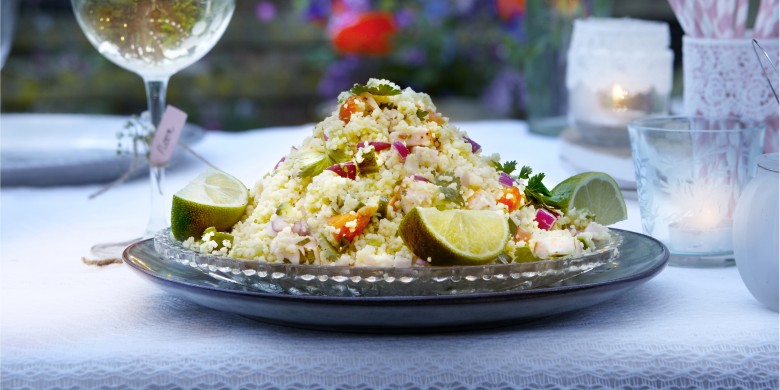 Couscous met kip, komkommer en rode ui