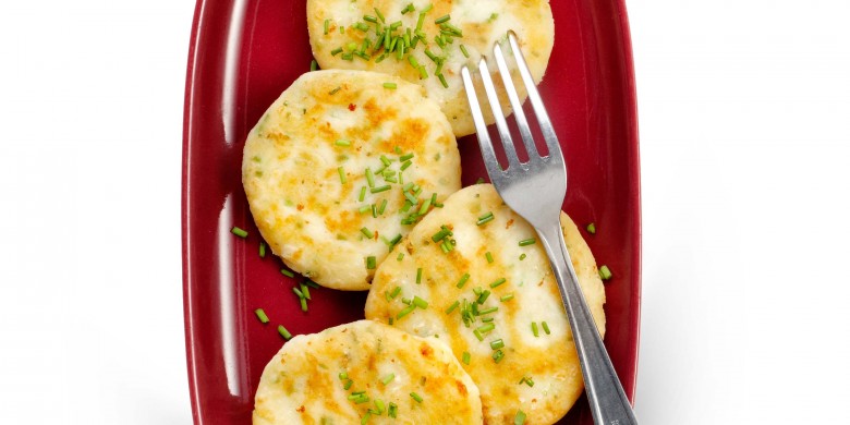 Aardappelkoekjes met bieslook en feta