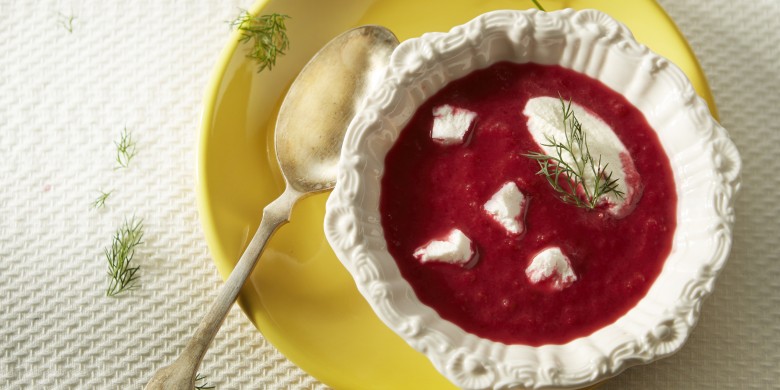 Bietensoep met appel en geitenkaas