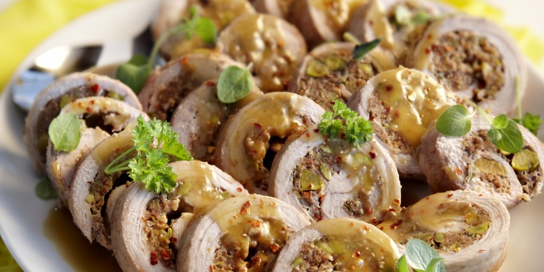 Schnitzel gevuld met gehakt en pistachenootjes