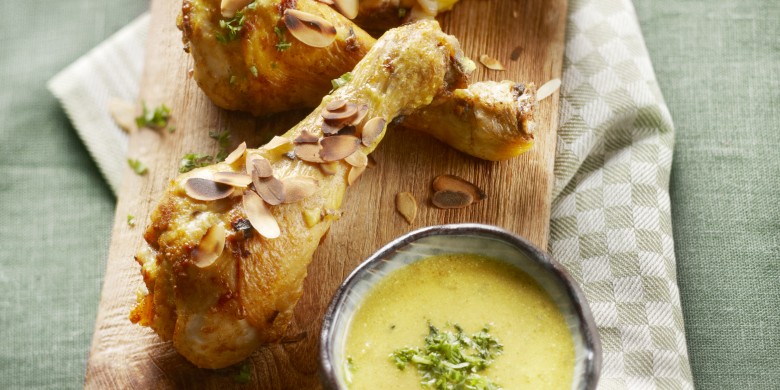 Drumsticks met kerrie-amandelsaus