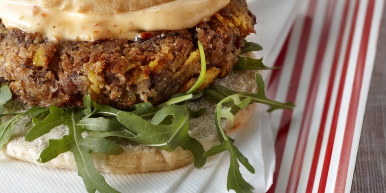 Bonenburger met chilimayo