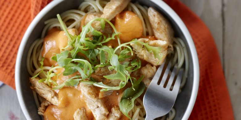 Spaghetti met kalkoen en tomaten-mascarponesaus