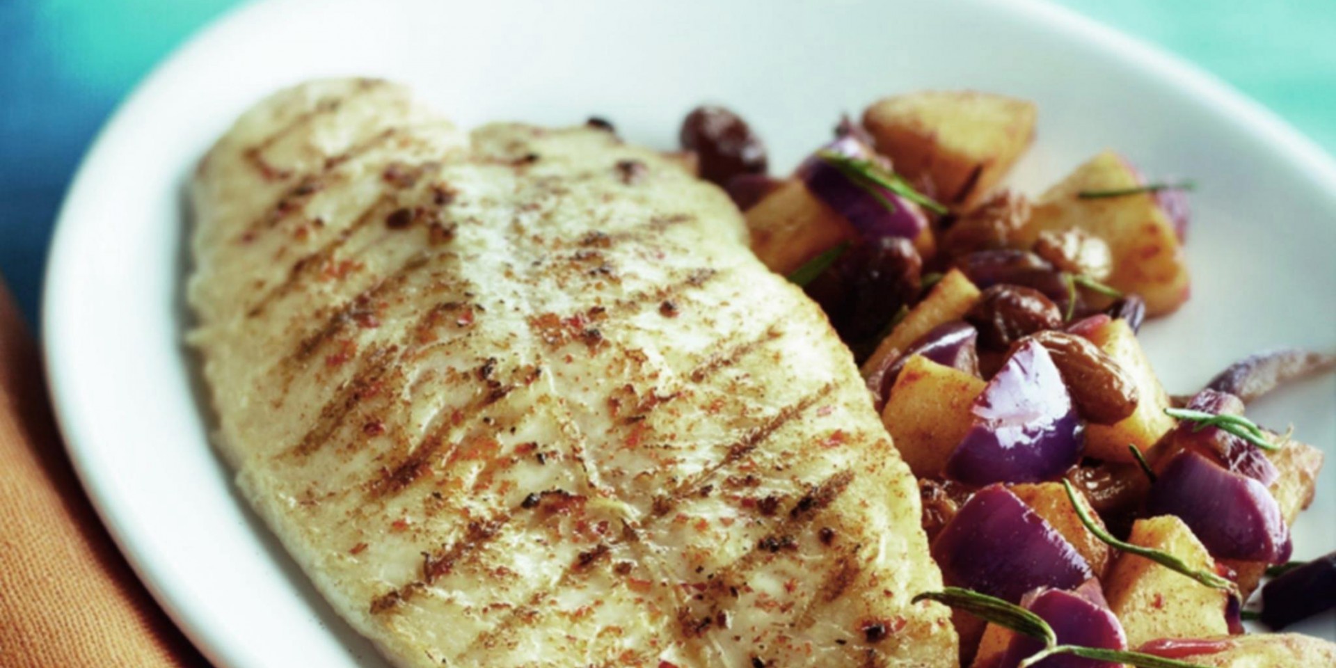 Gegrilde pangafilet met appel-uienmarmelade