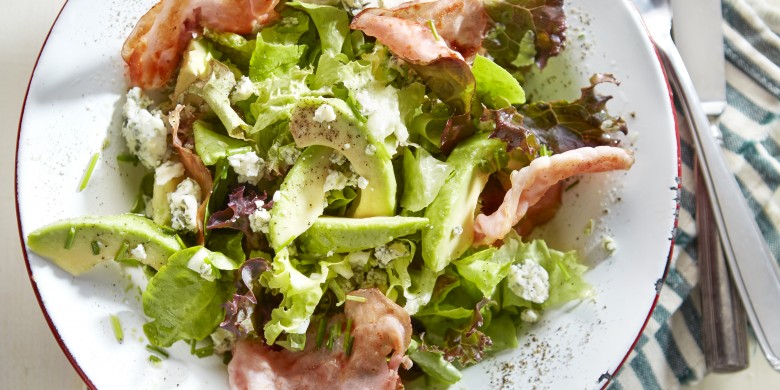 Salade met blauwe kaas en bacon