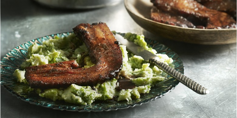 Cajunspeklapjes met spruitjesstamppot