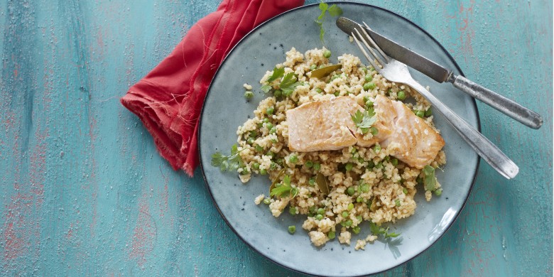 Arroz de tomate met gegrilde zalm