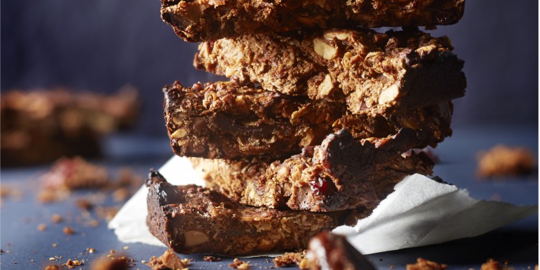 Havermoutrepen met cacao, amandelen en cranberry's